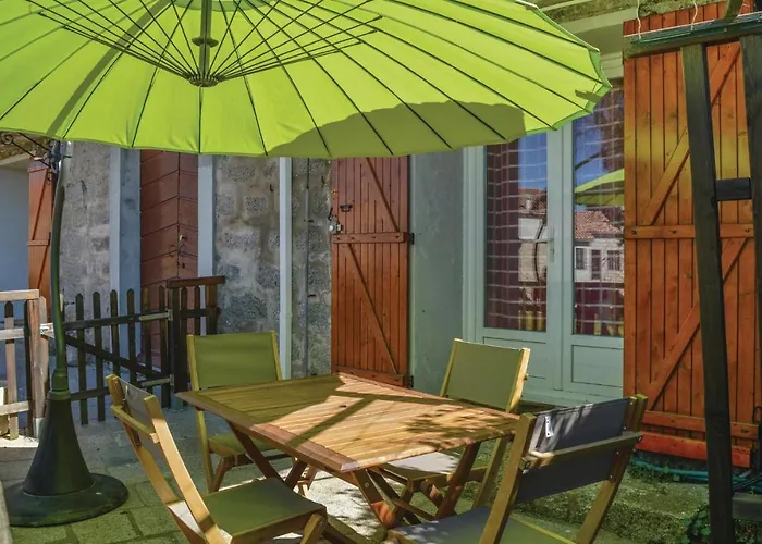 1 Bedroom Cozy In